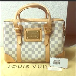 ❌SOLD❌Louis Vuitton Berkeley Bag
